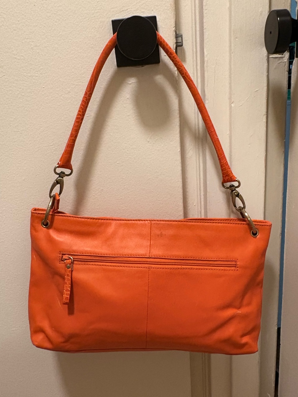Vintage Sondra Roberts Vibrant Orange Leather Shoulder Bag Purse - Picture 2 of 6